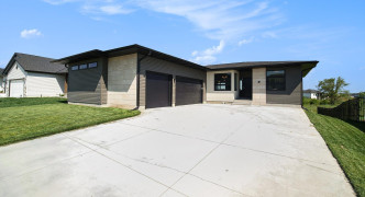 810 W Panorama Road, Lincoln