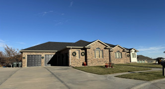 712 Sunset Circle , Hastings