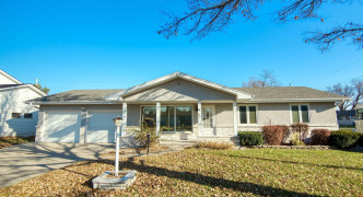 609 Apache Drive, Gretna