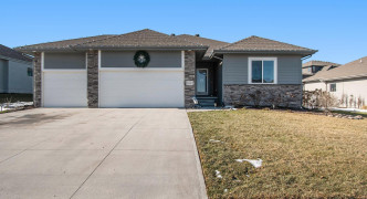 12016 Pintail Drive, Papillion