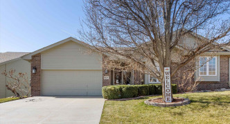 5117 Lakecrest Drive, Papillion