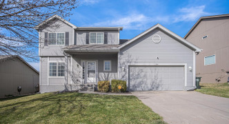 1104 Valleyview Drive, Papillion