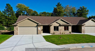 1813 Del Mar Cir , Grand Island