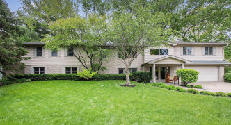 9127 Meadow Drive, Omaha