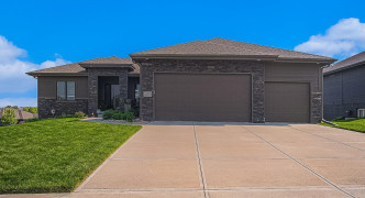 12353 Osprey Lane, Papillion