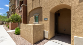 240 W JUNIPER Avenue, Gilbert