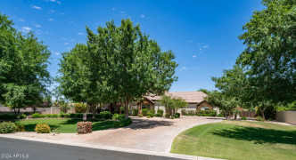 2090 E COCONINO Court, Gilbert