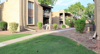 3825 E Camelback Road, Phoenix