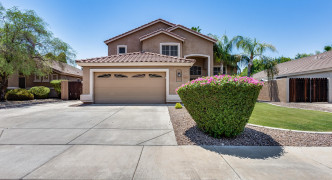 6831 W AURORA Drive, Glendale