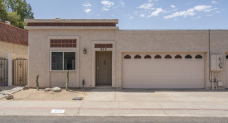 915 E CHARLESTON Avenue, Phoenix