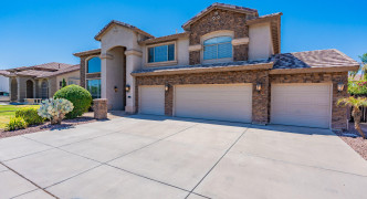 1651 E HORSESHOE Drive, Chandler