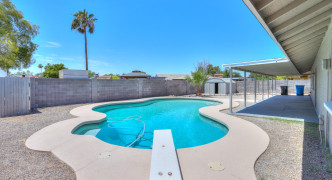 4001 W MEADOW Drive, Glendale