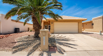 10525 E NAVAJO Place, Sun Lakes