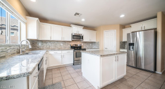 1434 E CHRISTOPHER Street, San Tan Valley