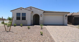 8725 W MEDLOCK Drive, Glendale