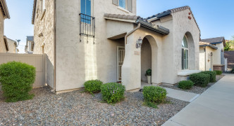 5332 W MOLLY Lane, Phoenix