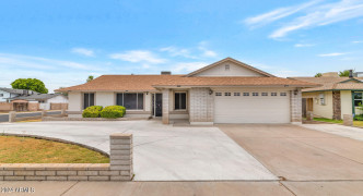 5703 W BECK Lane, Glendale