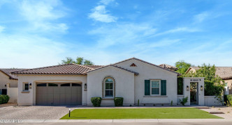 900 E PEACH TREE Place, Chandler