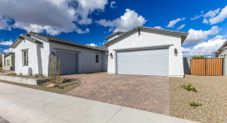 7566 W GELDING Drive, Peoria