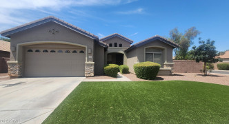 1354 E LOCUST Drive, Chandler