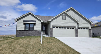 12618 Glenn Street, Papillion