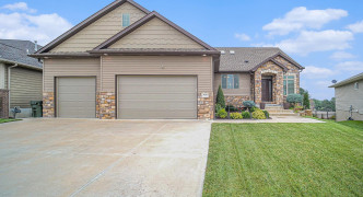 9656 White Pine Road, Lincoln