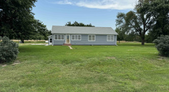 15160 W Barrows Road , Kenesaw