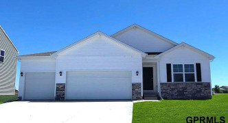 6431 Harvest Drive, Papillion