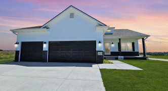 6915 Port Royal Drive, Papillion