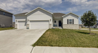 6404 Kyla Drive, Papillion