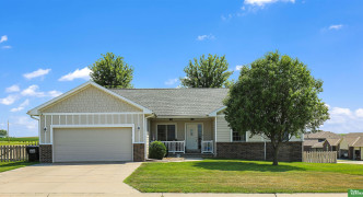 1521 Lake Ridge Drive, Plattsmouth