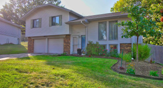 308 Flint Circle, Papillion