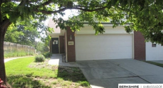 4800 S 55th Court, Lincoln