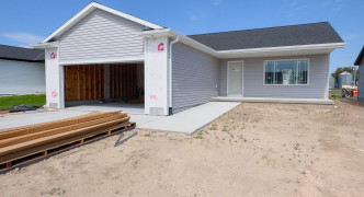 2206 E 38th Street , Kearney