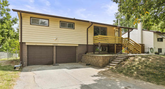 11051 Oakbrook Drive, Omaha