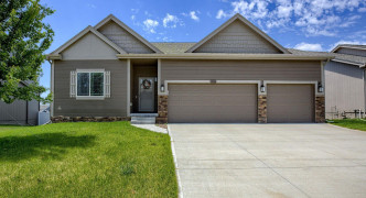 13516 S 50 Street, Papillion