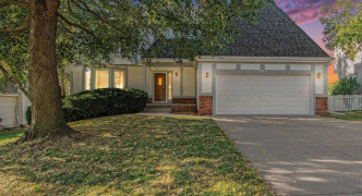 903 Elm Hurst Drive, Papillion