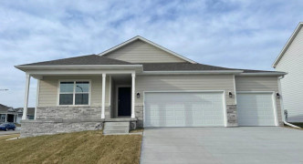 6434 Park Crest Drive, Papillion