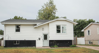 1203 AVE O , CARTER LAKE