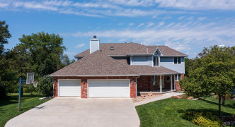 6911 Pine Lake Court, Lincoln