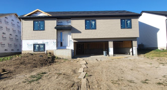 1430 W Beartooth Drive, Lincoln