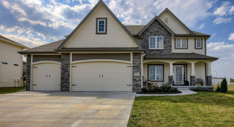 10227 Superior Drive, Papillion