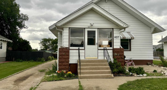 407 N Elm , Plainview