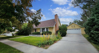 410 W 33rd Street , Kearney