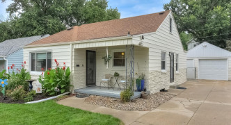 2603 N 70th Street, Omaha