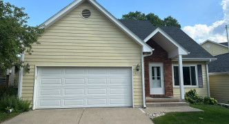 6833 Summerset Court, Lincoln