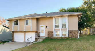 12205 Erskine Circle, Omaha