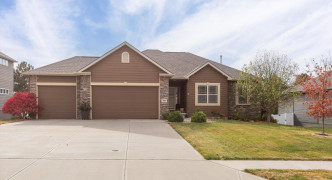 19409 Manderson Circle, Elkhorn