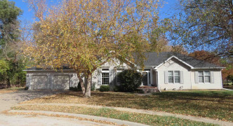 555 MAPLE STREET , DAVID CITY