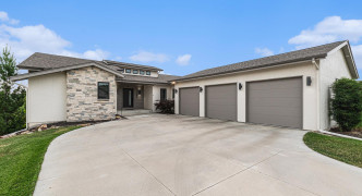 17405 Timberline Circle, Bennington